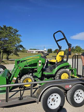 Image of John Deere 1025R Primary image
