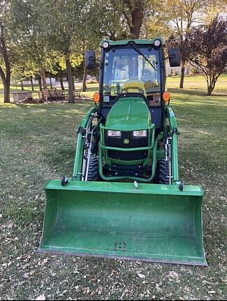 Image of John Deere 1025R equipment image 2