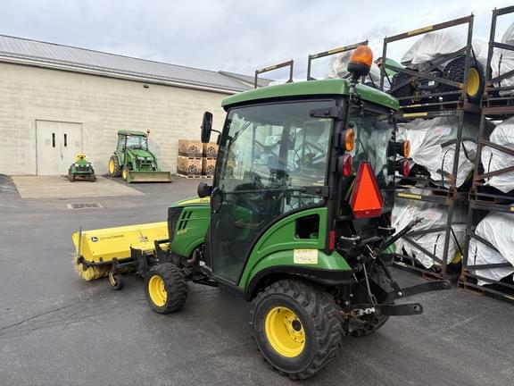 Image of John Deere 1025R equipment image 3