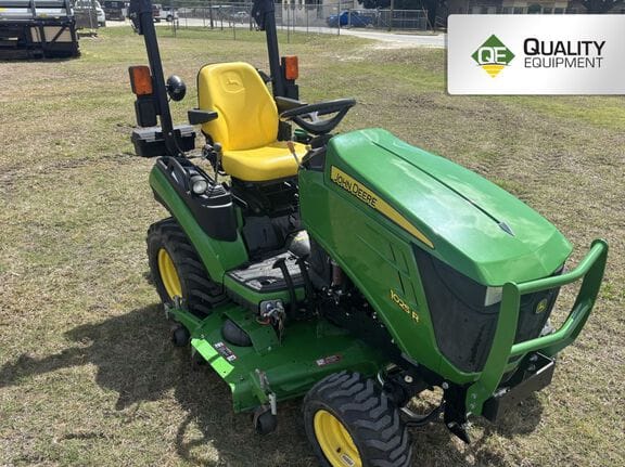 2017 John Deere 1025R Equipment Image0