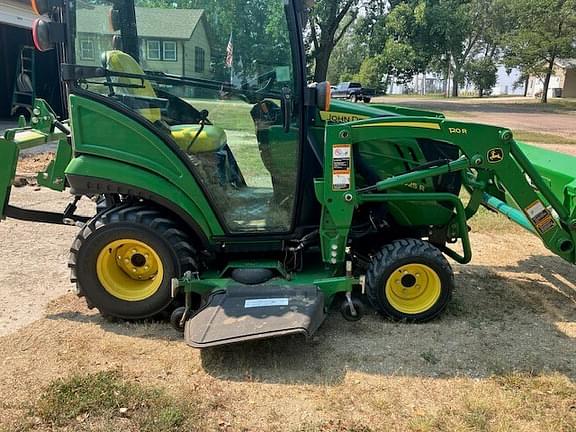 Image of John Deere 1025R equipment image 2