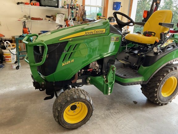 Main image John Deere 1025R