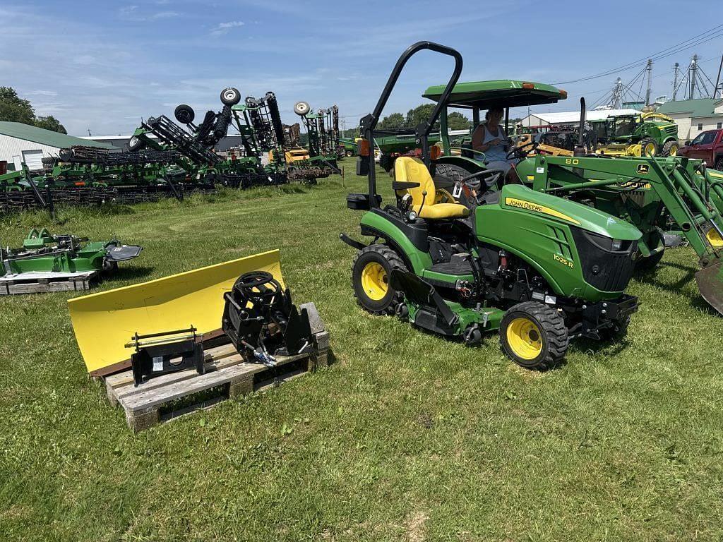 Image of John Deere 1025R Primary image