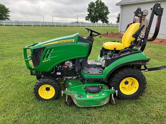 Image of John Deere 1025R Primary image