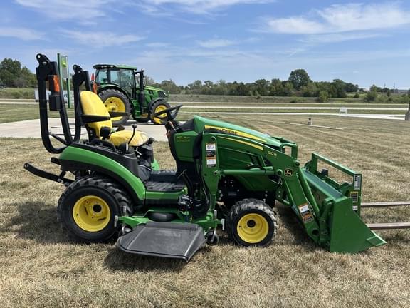 Image of John Deere 1025R equipment image 4