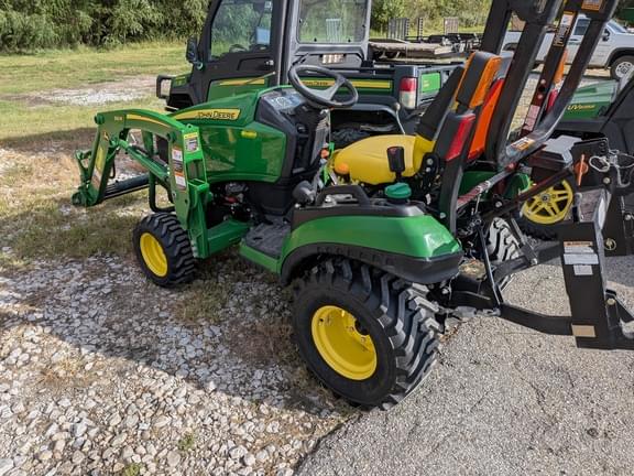 Image of John Deere 1025R equipment image 4