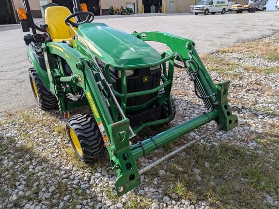 Image of John Deere 1025R equipment image 2