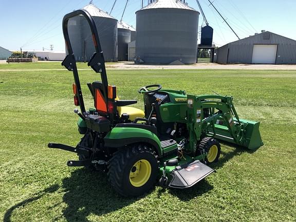 Image of John Deere 1025R equipment image 3