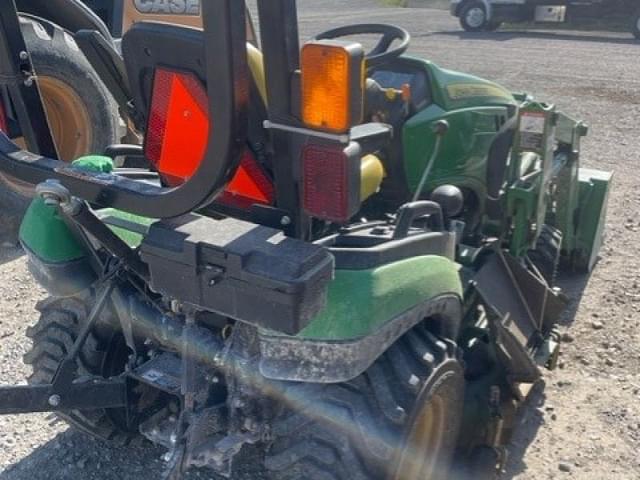 Image of John Deere 1025R equipment image 3