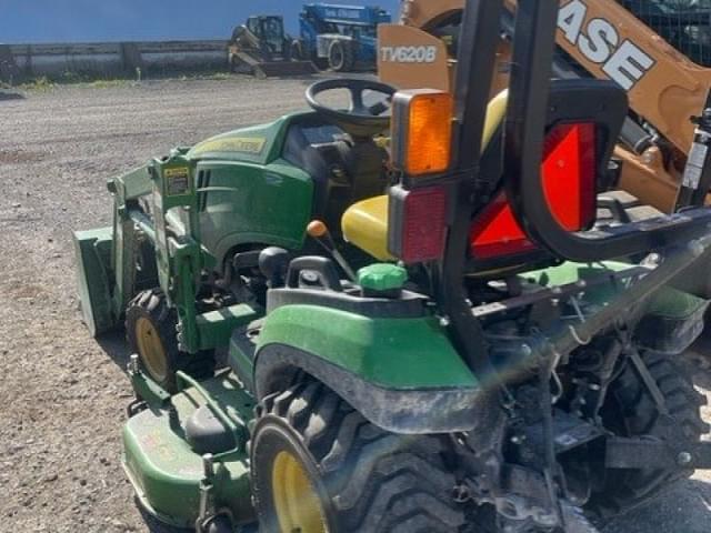 Image of John Deere 1025R equipment image 4