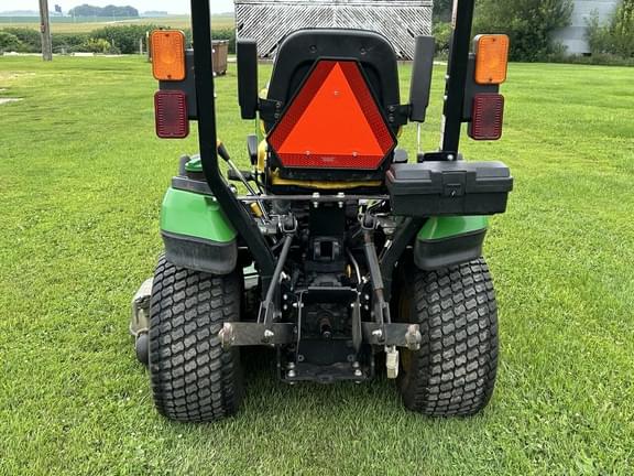 Image of John Deere 1025R equipment image 2