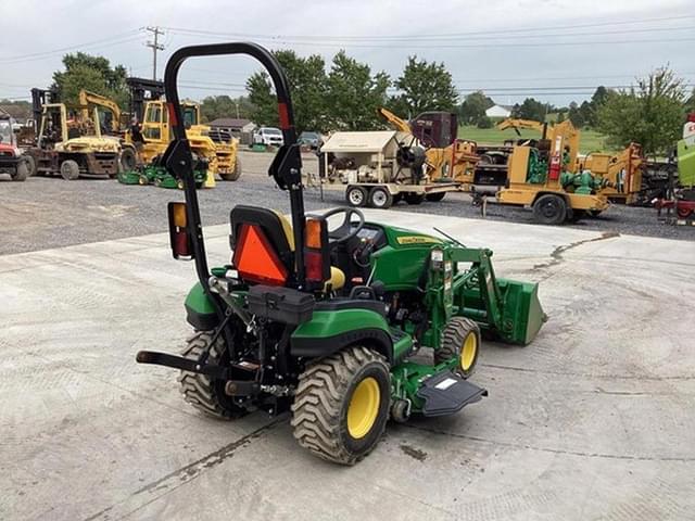 Image of John Deere 1025R equipment image 3