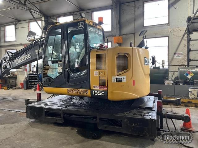 Image of John Deere 135G equipment image 3
