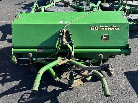 Image of John Deere 1570 equipment image 3