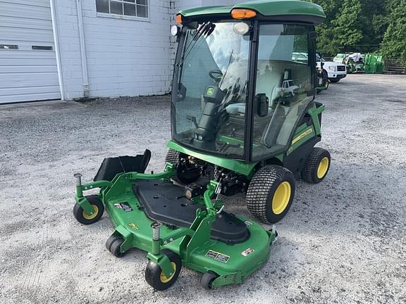 Image of John Deere 1575 Primary image