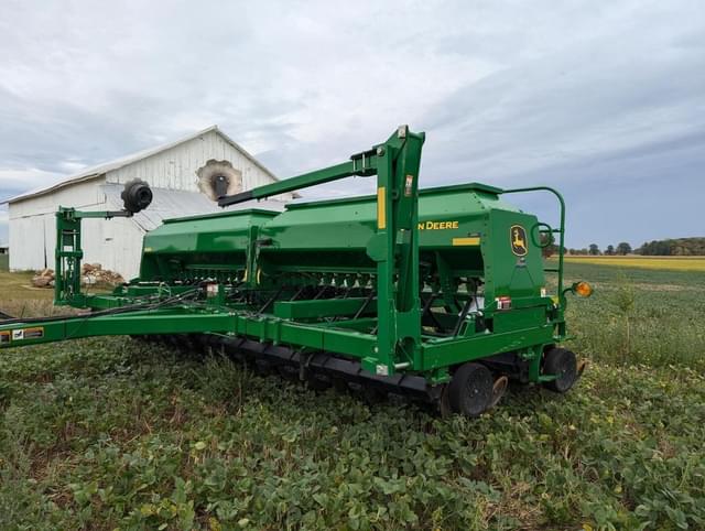 Image of John Deere 1590 equipment image 4