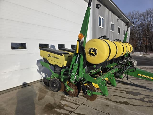 Image of John Deere 1755 equipment image 1