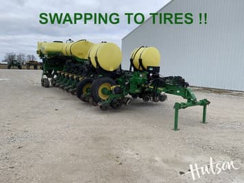 Main image John Deere 1775