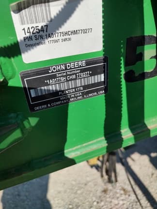 Image of John Deere 1775 equipment image 4