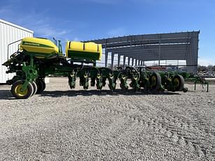 Main image John Deere 1775 21