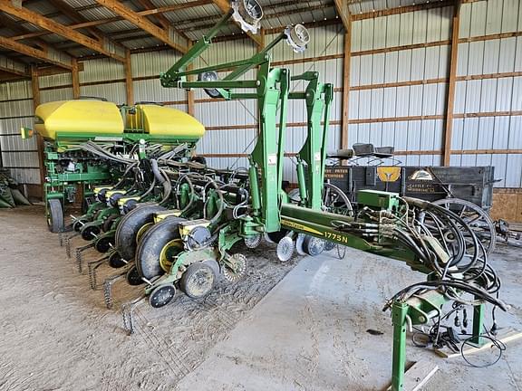 Image of John Deere 1775 Primary image