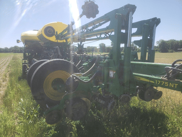 Main image John Deere 1775