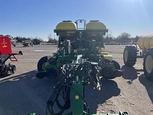 Main image John Deere 1775 1