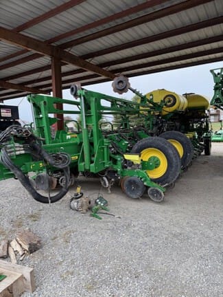 Main image John Deere 1775