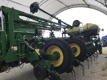 Main image John Deere 1775