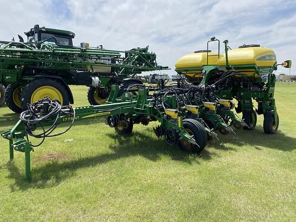 Image of John Deere 1775 equipment image 1