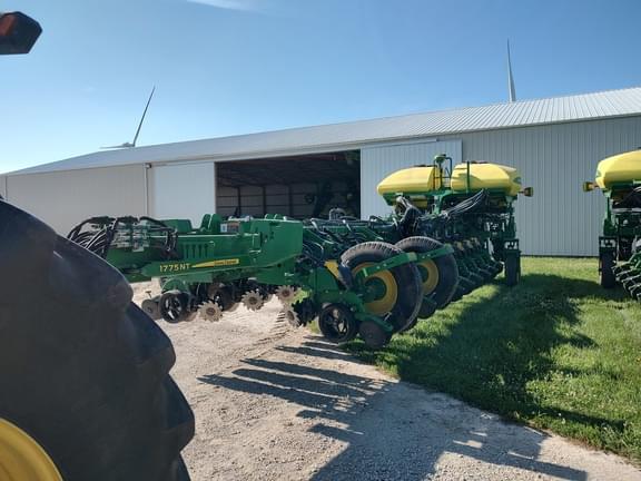 Image of John Deere 1775 Primary image