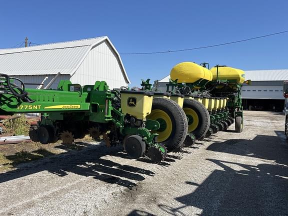 Image of John Deere 1775 Primary image