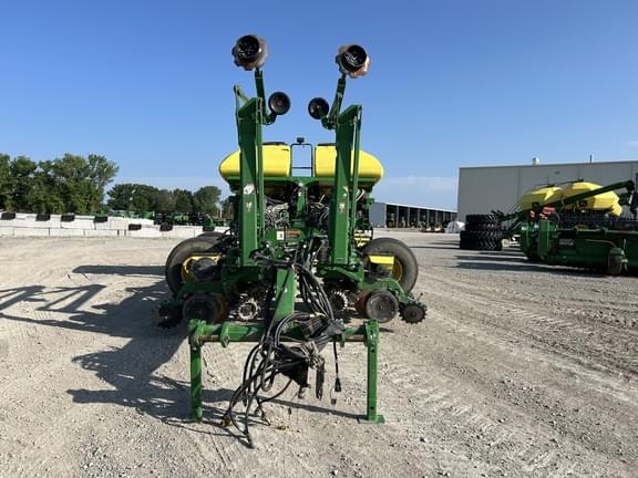 Image of John Deere 1775 equipment image 1