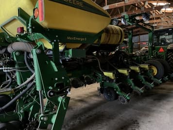 Main image John Deere 1775