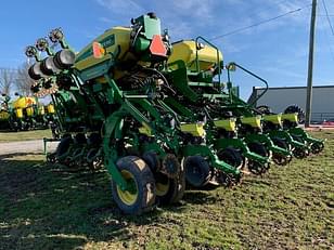 Main image John Deere 1795 4