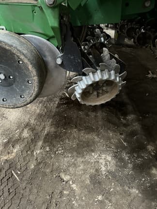 Image of John Deere 1795 equipment image 4