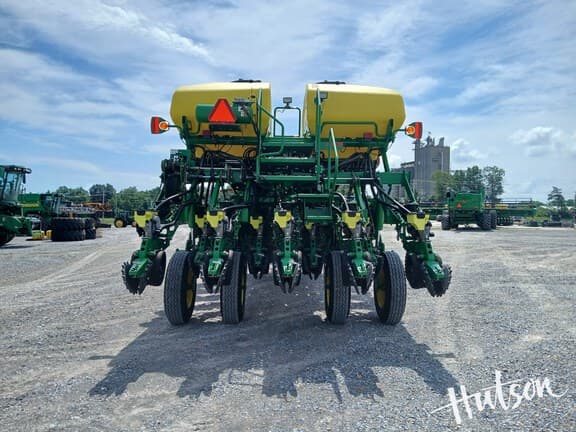 Image of John Deere 1795 equipment image 4
