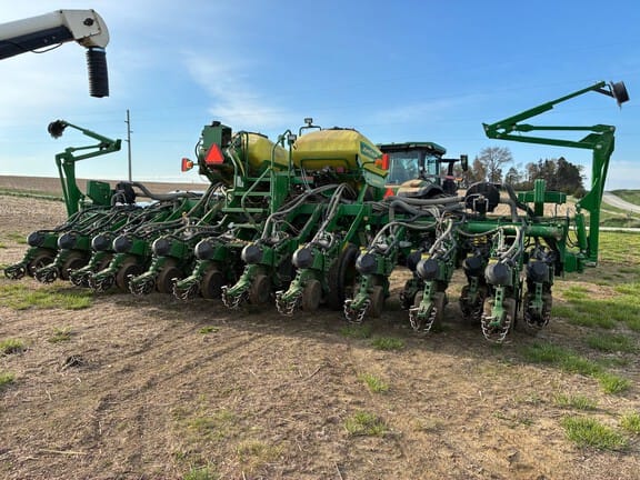 Main image John Deere 1795