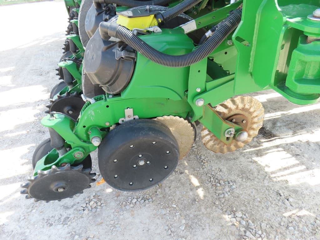 Image of John Deere 1795 Image 1