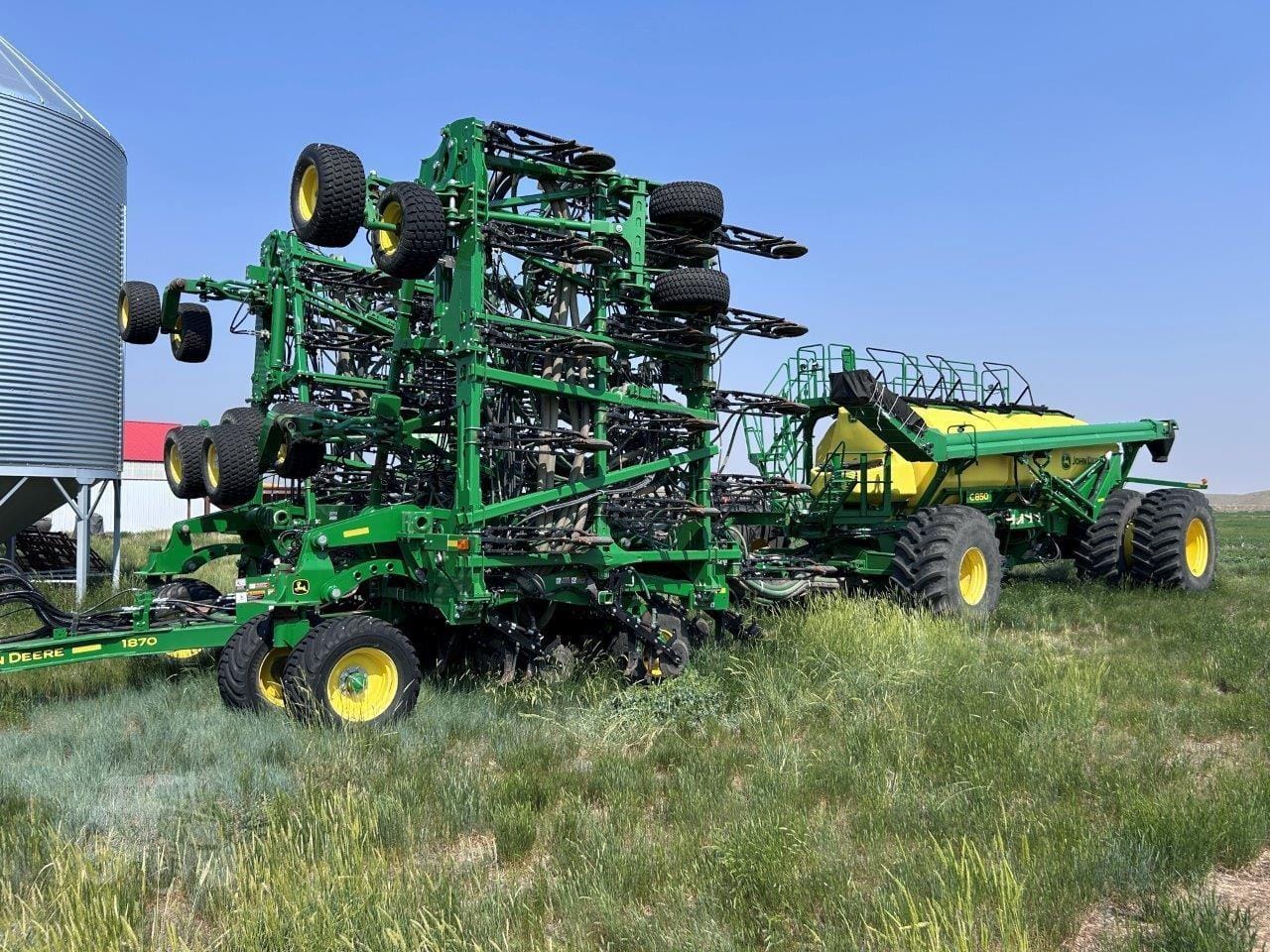 2017 John Deere 1870 Equipment Image0