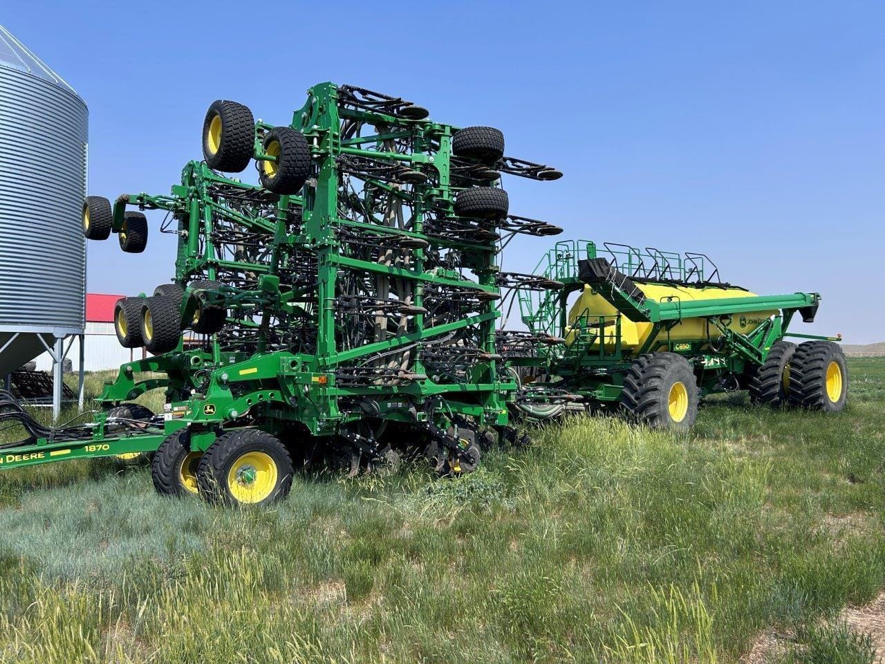 2017 John Deere 1870 Equipment Image0