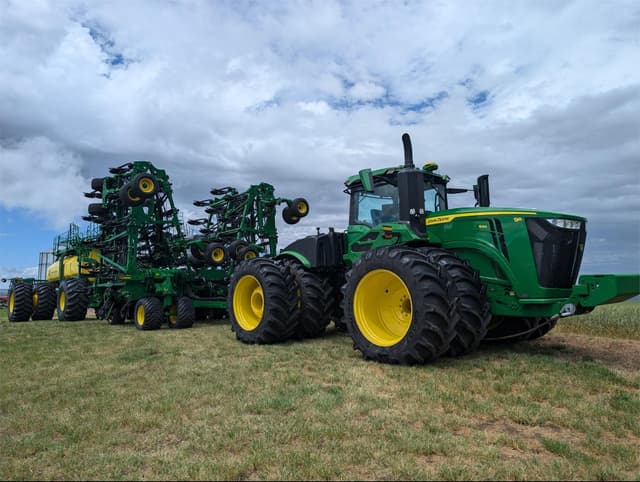 Image of John Deere 1870 equipment image 1