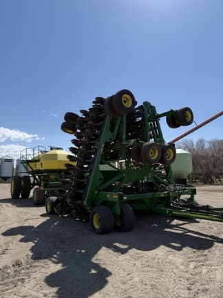 Image of John Deere 1890 equipment image 1