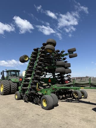 Image of John Deere 1890 equipment image 3
