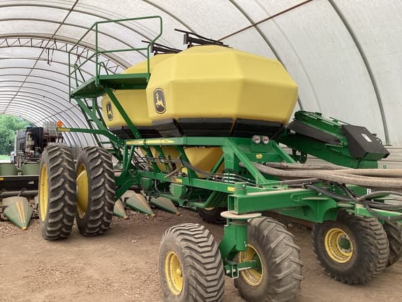 Image of John Deere 1890 equipment image 4