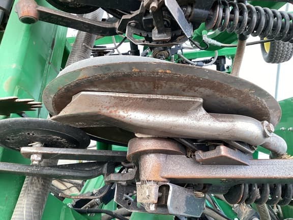 Image of John Deere 1890 equipment image 2