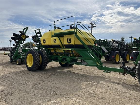 Image of John Deere 1890 equipment image 1