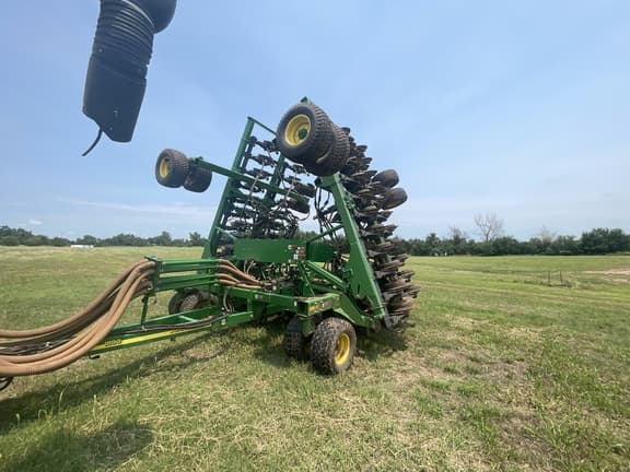 Image of John Deere 1890 equipment image 3