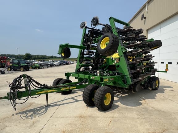 Image of John Deere 1990 equipment image 1