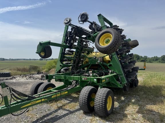 Image of John Deere 1990 equipment image 2